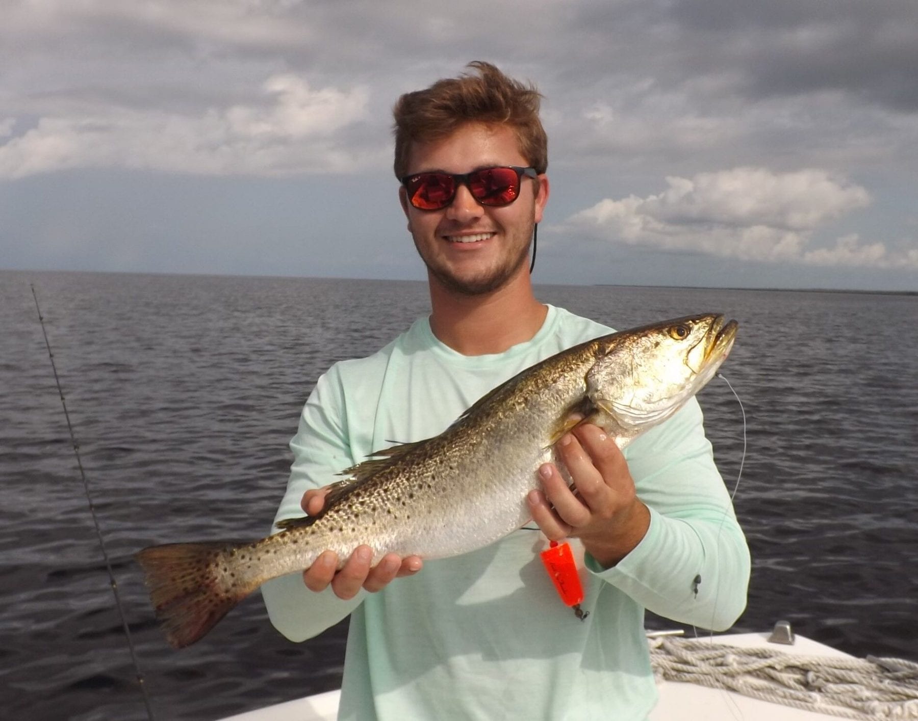 FISHING for REDFISH and Speckled Trout in Steinhatchee in BEAUTIFUL WATER 