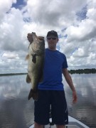 Rob Zambrana, Bass 9.0 lbs Lake Okeechobee