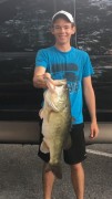 Tyler-Allen,-Bass-9.0-lbs,-Lake.-Hollingsworth