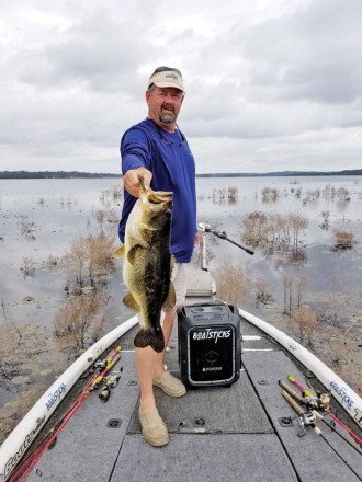 JR Mundinger with a FL Trophy Catch 8.9 lb. lunker caught in late Feb.