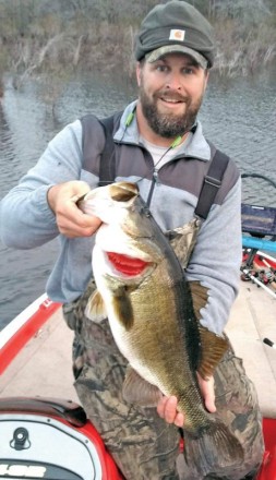 Tyler Gingritch with a 10 pounder caught during a club tournament on Hammock Lake. What a whopper!