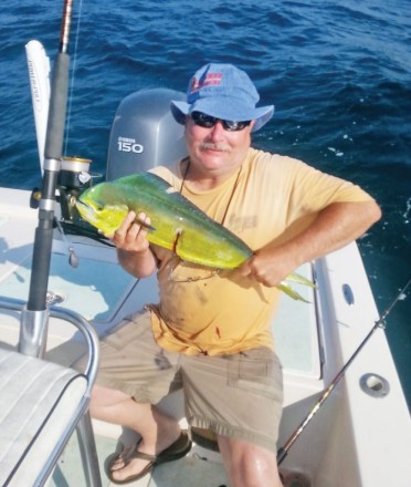 Arthur with some early season mahi action