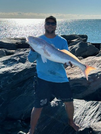 Rock hopping for bull reds