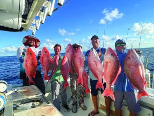 right to left:  Chuck Tabeling, Rich Colliss, Nathen O’Donnell, Sean O’Donnell, Luke Brockway, caught 110m off Marco Island.