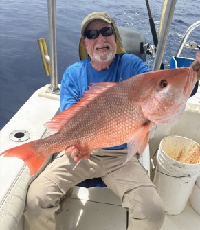Terry Huffman w/ a nice Red Snappers on the Serenity.