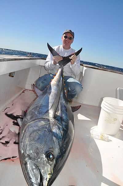 GIANT Tuna Under World's BIGGEST Oil Rig! Catch Clean Cook (Yellowfin Tuna)  