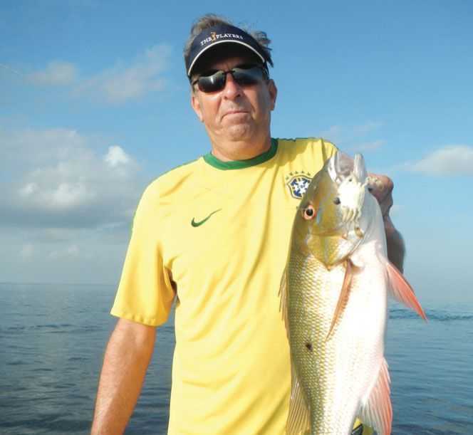Jeff caught this mutton snapper in Biscayne bay with a live crab.