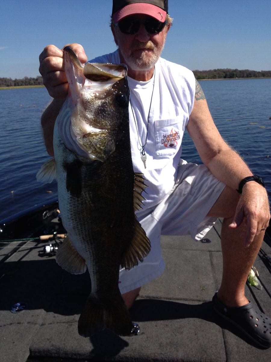 Freshwater fishing in Polk: Stay shallow to catch spawning bass