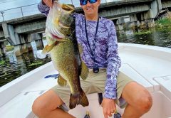 Capt. Johnny with a quality winter largemouth bass.