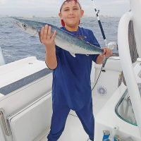 9 year old Riley Hermiz caught this kingfish while fishing with Capt. Will Howard of @ftlauderdaleoffshore