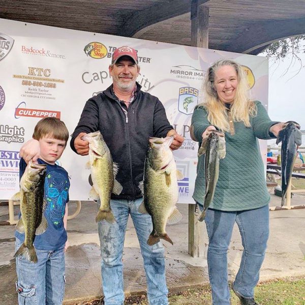 Barron Cox of Tallahassee with a 9-pound Lake Jackson tournament bass.