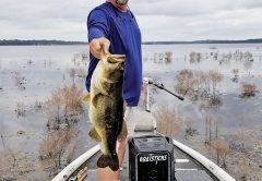 JR Mundinger with a FL Trophy Catch 8.9 lb lunker caught in late Feb. keeping his boat pinned in 20 MPH winds with his BOATSTICK.