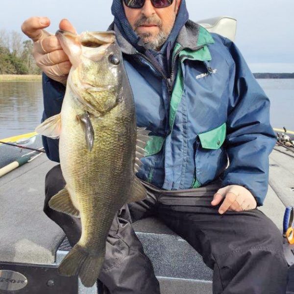 Seminole guide Paul Tyre with a nice bass.