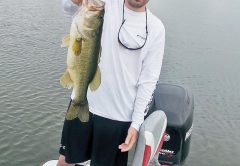 Travis slayin big Seminole bass.