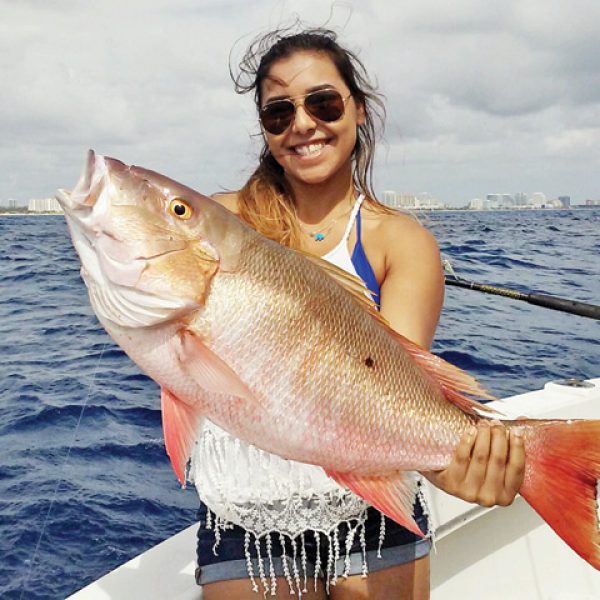 Nice mutton snapper for this fisher gal