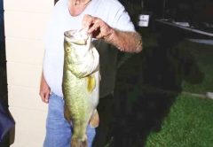 BIG BASS winner, Fuzzy Flores, displaying a 9.25 lb. beauty landed at a recent tournament held August 2nd on Lake Hartridge in Winter Haven.