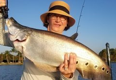 Tina caught this awesome clownknife on the Osbourne chain