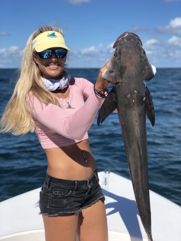 Darcizzle with a cobia
