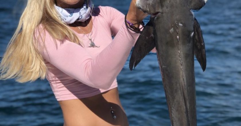 Darcizzle with a cobia