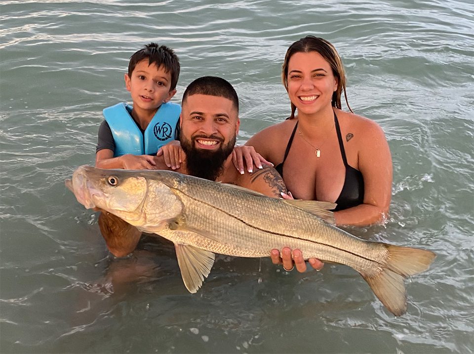 How to Catch Mullet for Bait with a SMALL Cast Net! (By Captain