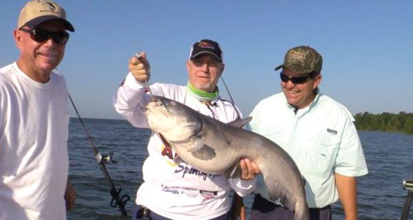 Dad-and-son-fishing-from-shore - Santee Lakes