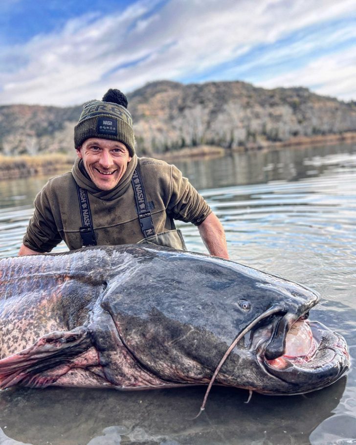 Italian Angler Catches Massive 9-Foot Catfish